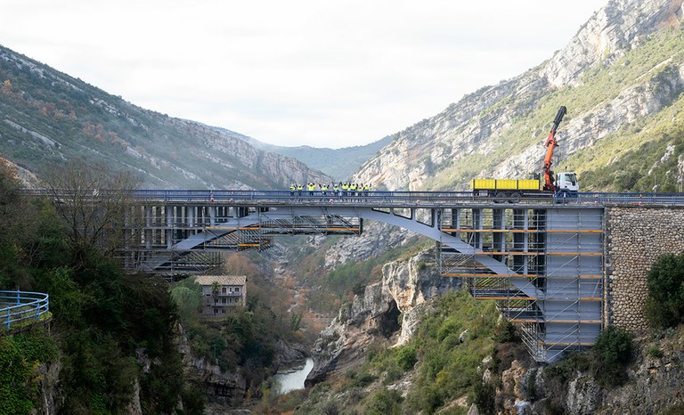 50.000 kg di ponteggio BRIO per la riparazione del ponte sul fiume Esera in Spagna